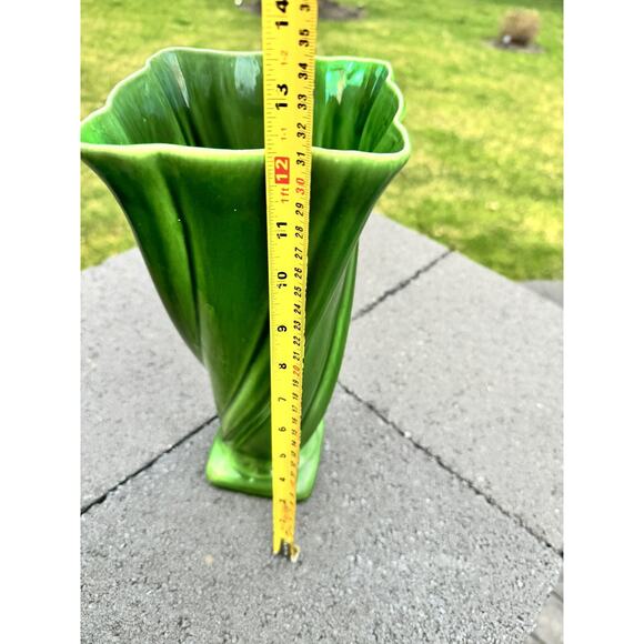 VTG Camark Pottery Emerald Jade Green Square Swirl Twirl Vase 12-1/4”~No Marking - Picture 9 of 10
